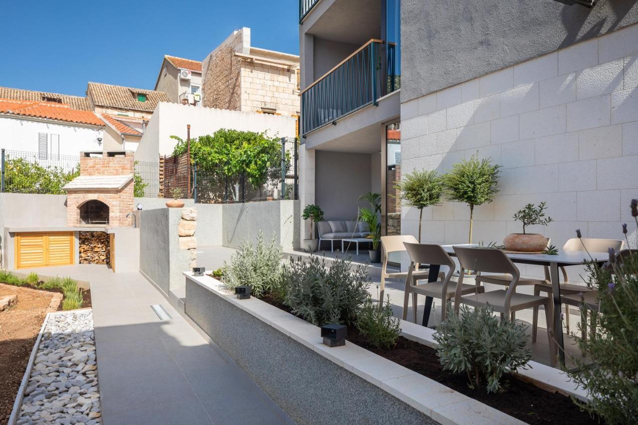 Residence The One - New Komiža Εξωτερικό φωτογραφία