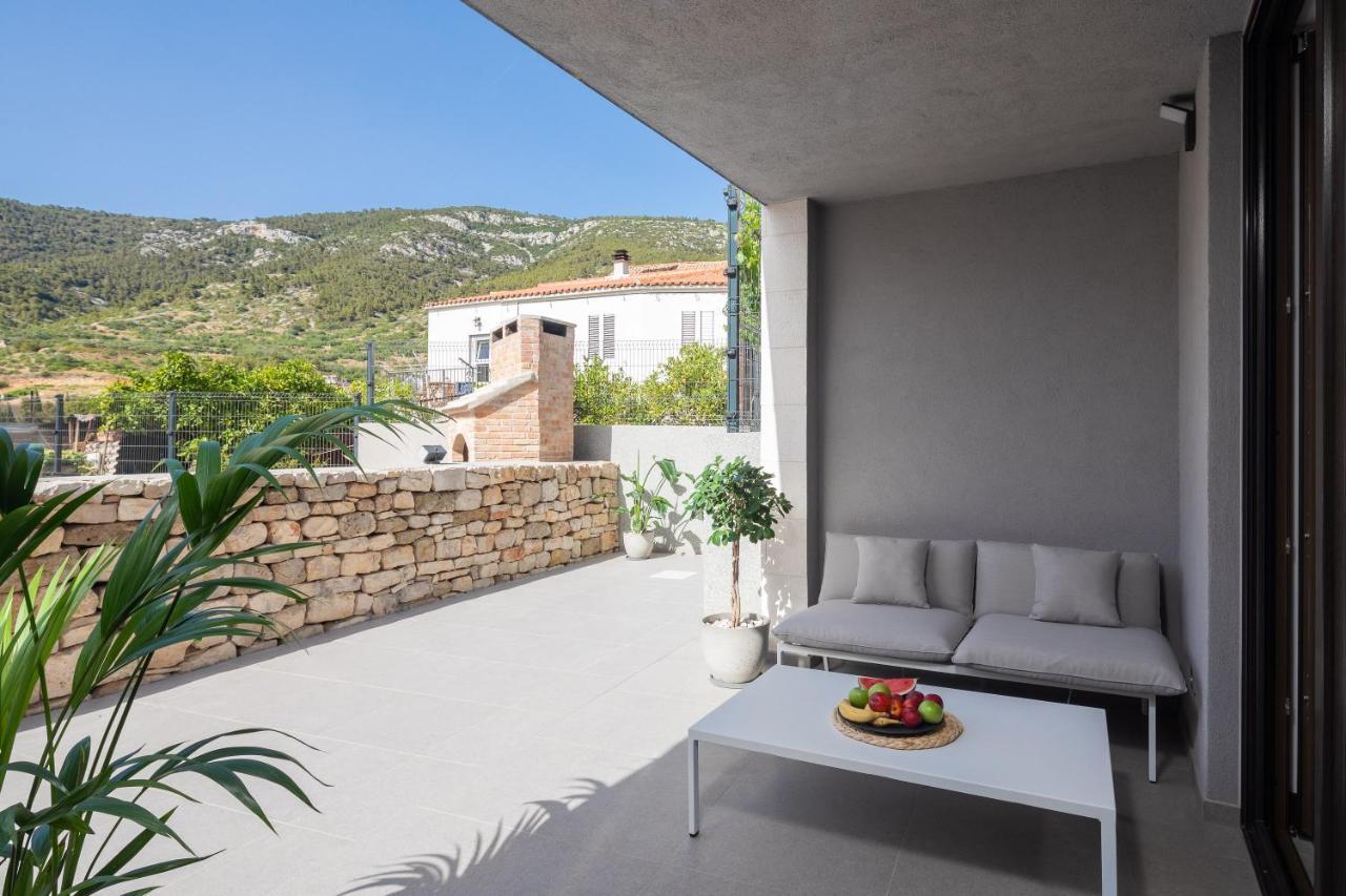 Residence The One - New Komiža Εξωτερικό φωτογραφία